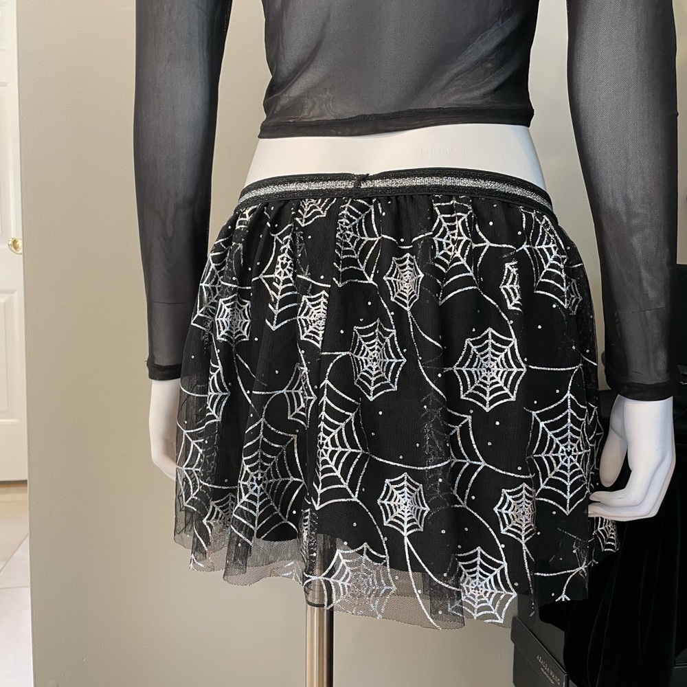 Spiderweb Tutu Skirt - EUC (L) - Picture 6 of 6